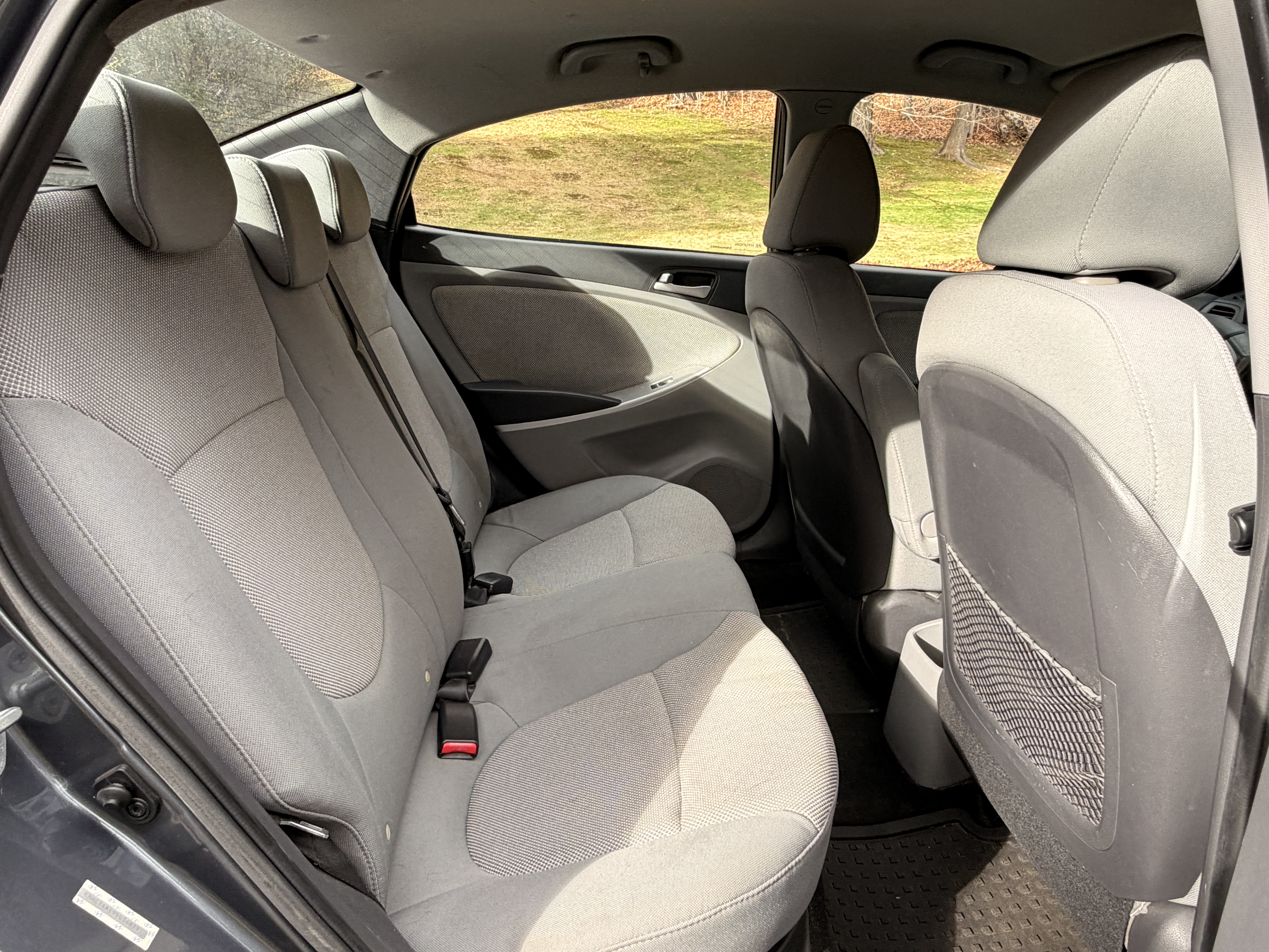 2013 Hyundai Accent GLS FWD - Clean, Maintained and Reliable 4D Sedan — photo 15